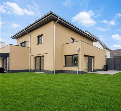 Hausansicht Garten - Modernes Wohnerlebnis im Erstbezug: Großzügige Neubau-Doppelhaushälfte in Leverkusen