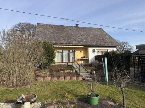 Gartenansicht - 6 Zimmer Einfamilienhaus zum Kaufen in Welschneudorf