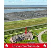 Direkt hinter dem Naturerbe Wattenmeer - landschaftstypisches Reihenmittelhaus unter Reet! - Nordstrand