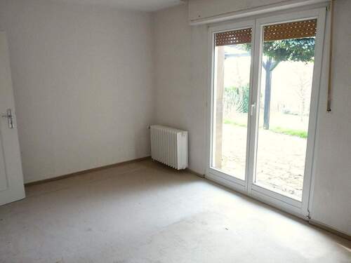 16 EG Schlafzimmer, Bild 1.JPG - 