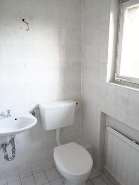 18 EG Gäste-WC.JPG - 