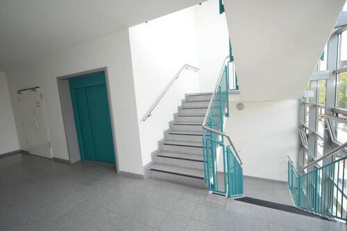 Treppenhaus - 6 Zimmer Büro in Hamburg / Hamm-Mitte