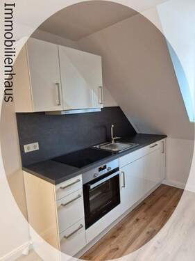 EBK..jpg - Alles NEU! DG-Wohnung in Wi-Dotzheim! Ruhige Lage! EBK! Einfach einziehen!