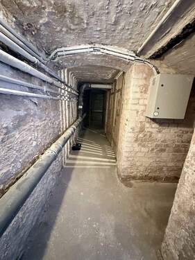 Keller Seitenflügel - 