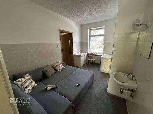 Zimmer mit Waschbecken - 