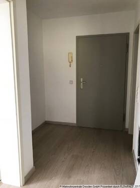 Flur - 2 Zimmer mit Balkon Niedersedlitz - 