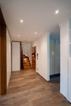 Diele - 2 Zimmer Etagenwohnung zum Kaufen in Unterhaching