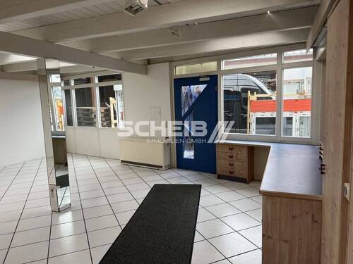 seperater Eingang - Gewerbeobjekt (Büro, Produktion, Verkauf) in Gaildorf zur Miete