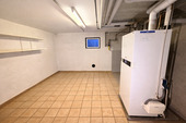 Der Heizungsraum mit Gas-Heizung - 