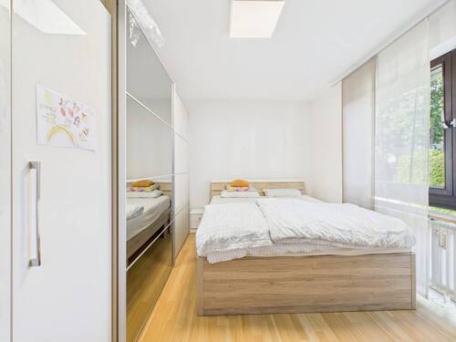Schlafzimmer - Etagenwohnung mit 76,00 m² in München zum Kaufen