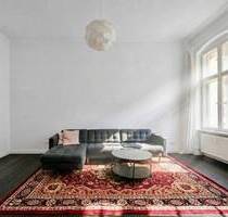 Reuterkiez bezugsfrei: 4-Zimmer, Stuck, Südbalkon, Wanne, 2. OG, Architektenumbau - Berlin Neukölln