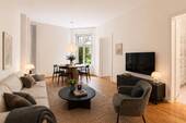 Wohnzimmer staged - Gartenwohnung in historischer Denkmalarchitektur am Gleisdreieckpark