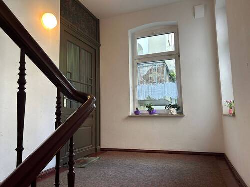 Treppenhaus - Etagenwohnung mit 65,40 m&sup2; in Halle (Saale) zur Miete