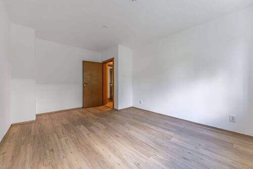 Schlafzimmer - Etagenwohnung mit 85,70 m² in Kirchseeon zum Kaufen