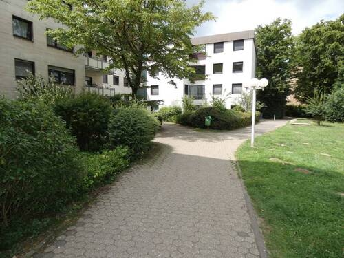 Haus - 2 Zimmer Etagenwohnung zum Kaufen in Bergheim