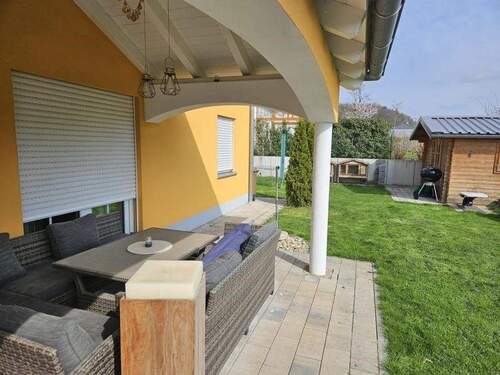 Ostterrasse 2. Bild - Einfamilienhaus mit 160,00 m&sup2; in Steinach zum Kaufen