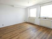 Wohnzimmer 3 - 1 Zimmer Etagenwohnung in Düsseldorf