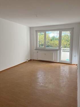 20251002_124510001_iOS - Arnold-Zweig-Str. 84 2.OG links