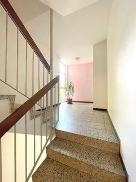 Treppenhaus1.jpg - 