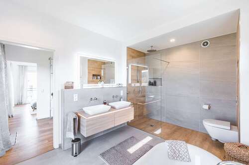 OKAL - Claudia Becker - 