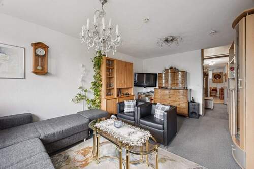 Wohnzimmer - 2 Zimmer Etagenwohnung in Ludwigsburg