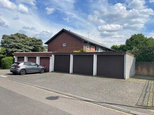 Garage - Mehrfamilienhaus, Wohnhaus in Frechen