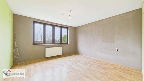 Schlafzimmer EG - 6 Zimmer Einfamilienhaus zum Kaufen in Mettlach / Weiten