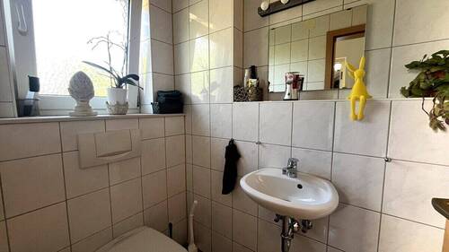 WC - 