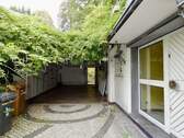 Zufahrt - Garage - Hauseingang - 5 Zimmer Doppelhaushälfte in Ratingen