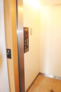 Lift - 