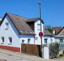 Haus statt Wohnung? Kleines EFH in Kösching.