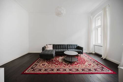 Wohnzimmer - 4 Zimmer Etagenwohnung zum Kaufen in Berlin