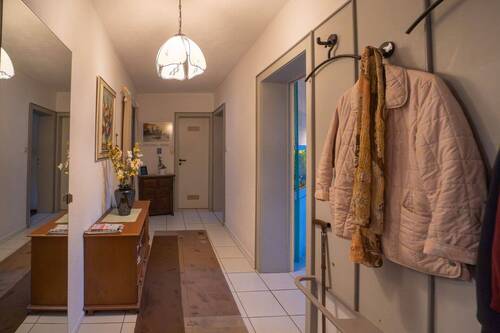 Flur - 4 Zimmer Etagenwohnung in Ludwigshafen am Rhein