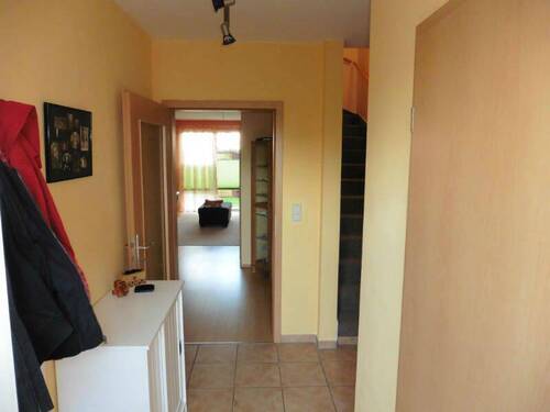 Erdgeschossflur - 5 Zimmer Reihenmittelhaus zum Kaufen in Buxtehude