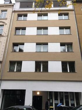 Front - Gewerbeobjekt (Büro, Produktion, Verkauf) zum Kaufen in Köln