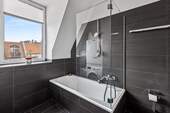 Großes Badezimmer - 
