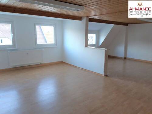 Wohnzimmer - Für Sportliche - Schöne Etagenwohnung im 3. OG in der Hirschauer Innenstadt