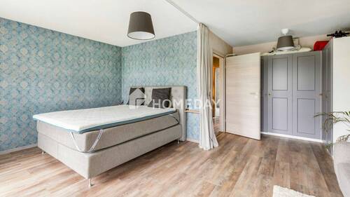 1. OG Schlafzimmer 2 - 
