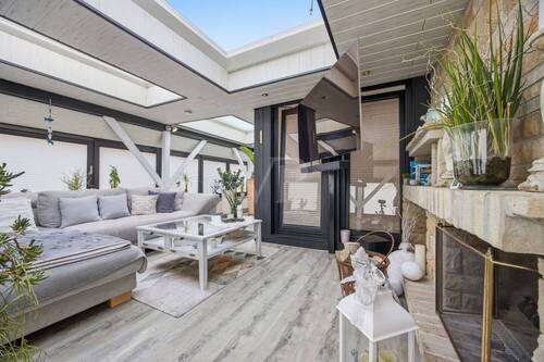 Wohnzimmer mit Kamin - 