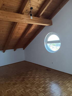Wohnraum mit Parkett - 2 Zimmer Etagenwohnung zum Kaufen in Wasserburg