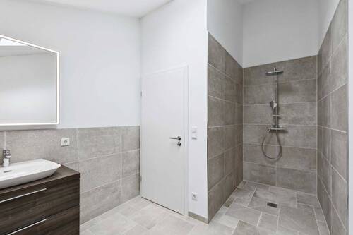 HS25_Badezimmer 2 - 1.OG - 