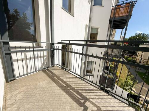 sonniger Balkon - 