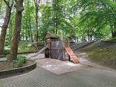 Kleiner Spielplatz - 
