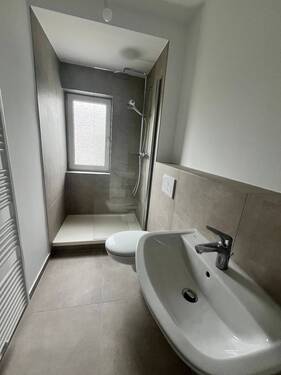 bad - 3 Zimmer Etagenwohnung in Bad Vilbel