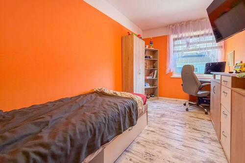 Kinderzimmer rechts - Einfamilienhaus in Stade zum Kaufen
