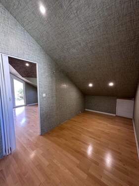 Ankleide Schlafzimmer DG - 