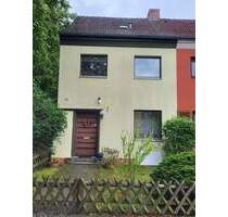 Reihenendhaus in beliebter grünen Oase in Berlin-Britz