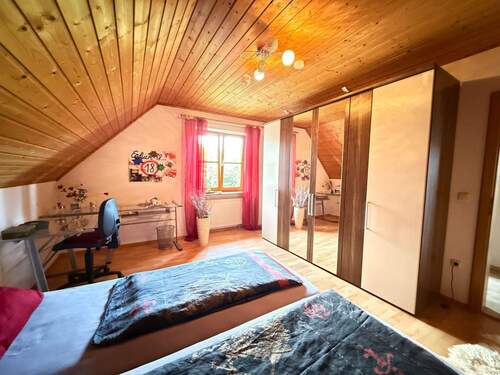 Schlafzimmer OG - 