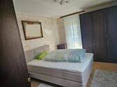 EG: Schlafzimmer - 