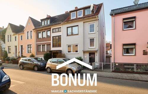 Imagebild-Portale - Anleger aufgepasst! Marktgängiges u. solides MFH mit 3 WE in guter Vermietungslage